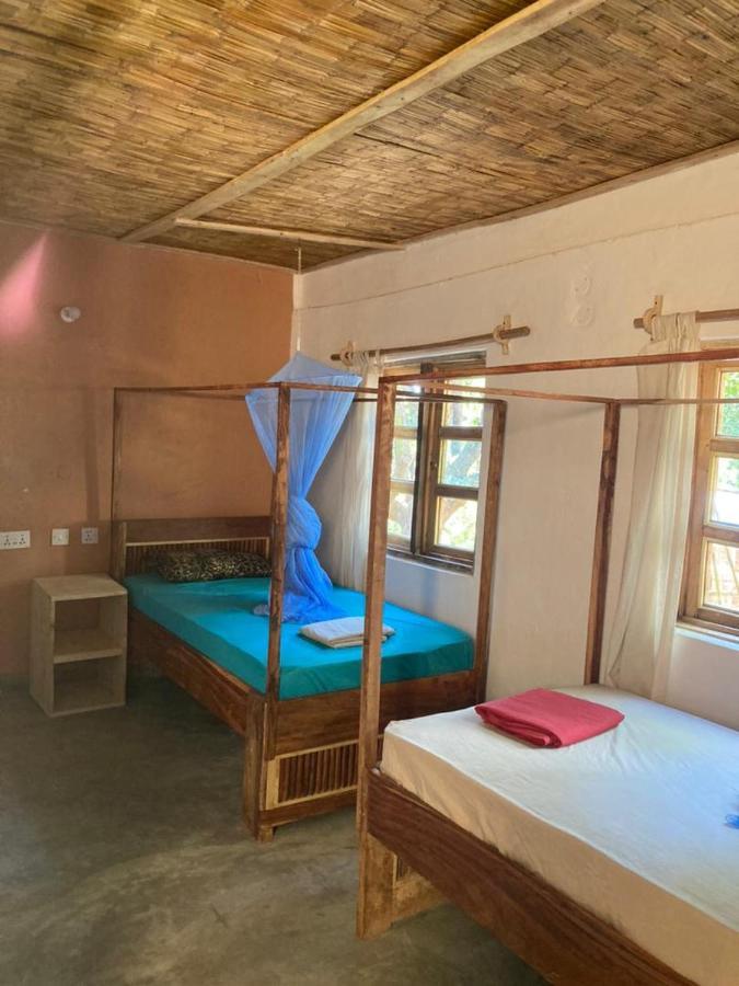 Soul Rebel Lodge & Backpackers Nkhata Bay Exterior foto